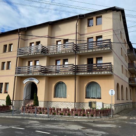 Pensiune Restaurant Indus Ocna Sibiului Esterno foto