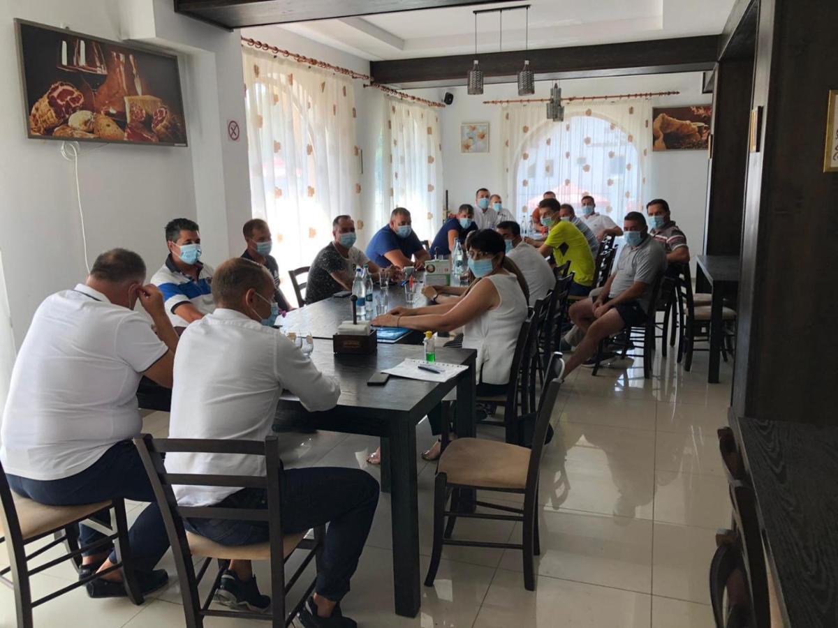 Pensiune Restaurant Indus Ocna Sibiului Esterno foto