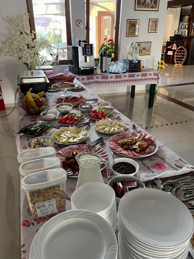 Pensiune Restaurant Indus Ocna Sibiului Esterno foto