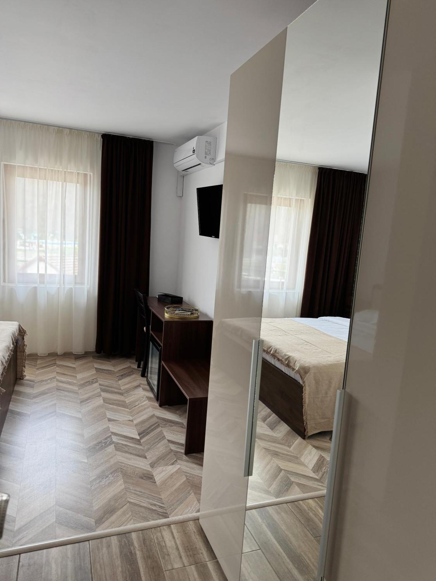 Pensiune Restaurant Indus Ocna Sibiului Esterno foto